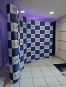 Painel Pantográfico P1 4x3 Curvo Completo – Estrutura Ampla e Impressão de Alto Impacto