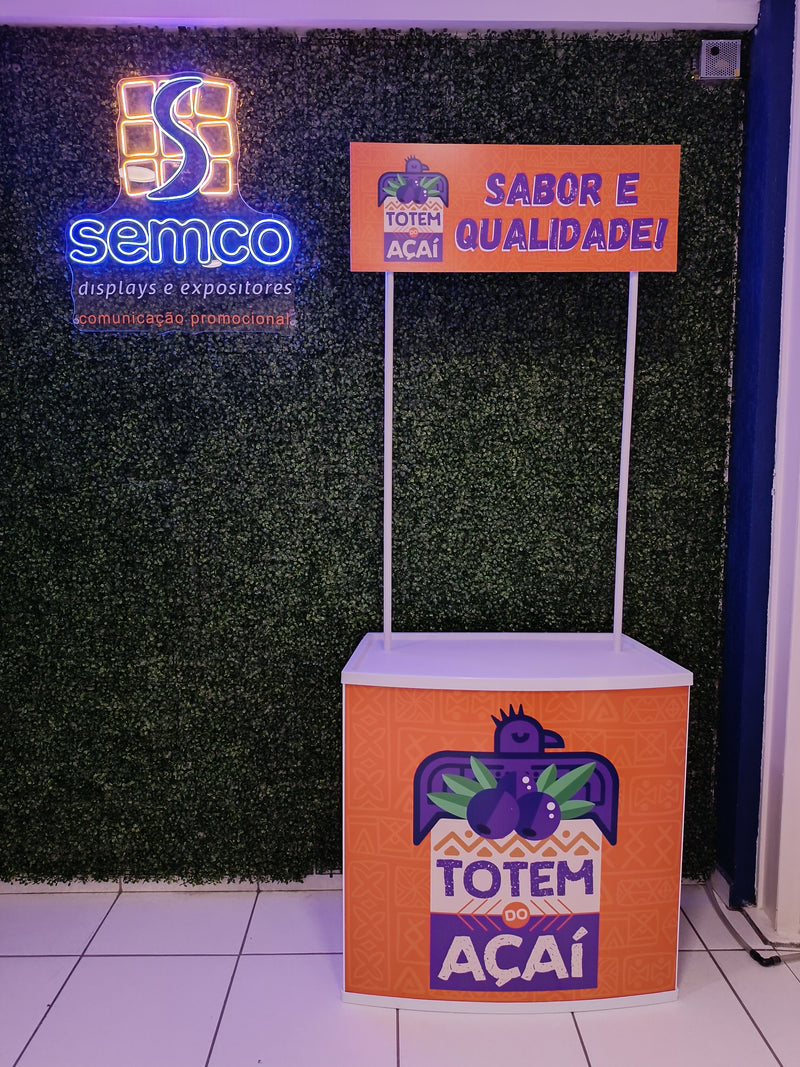 Balcão de PVC Modelo 80B – Portátil, Resistente e Ideal para Feiras e Ações Promocionais