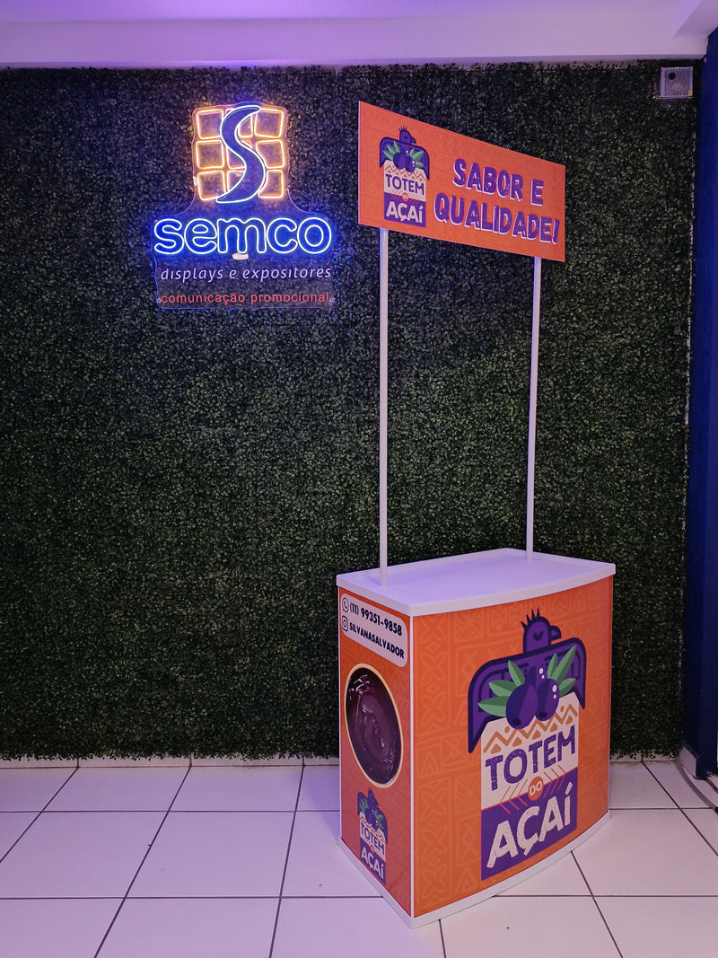 Balcão de PVC Modelo 80B – Portátil, Resistente e Ideal para Feiras e Ações Promocionais