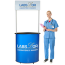 Balcão Promocional 90 CT – Resistente, Portátil e Ideal para Eventos e Ações Promocionais